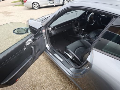 Porsche 911 Carrera Interior Detail - Cambridgeshire Porsche 911 Carrera interior after professional interior detailing in Cambridgeshire.