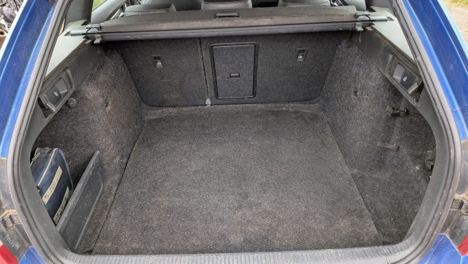 Skoda Octavia VRS boot after deep interior cleaning and extraction