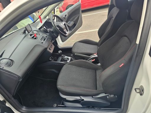 SEAT Ibiza passenger footwell after deep carpet cleaning and pet hair removal
